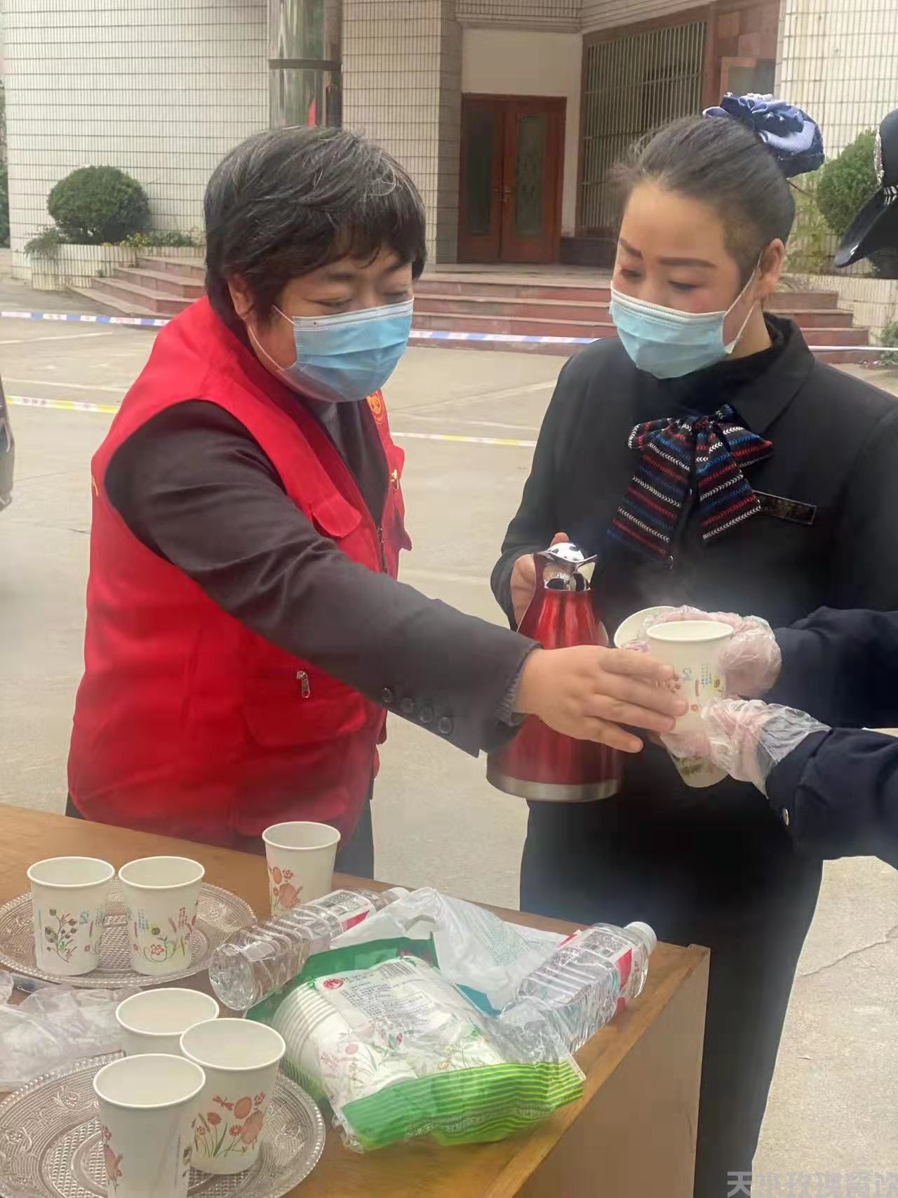 天水金荣大酒店支援新冠病毒防疫一线志愿者掠影(图3)